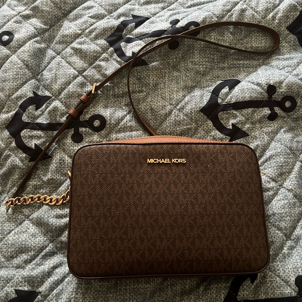 Michael Kors Jet Set Large Printed Logo Crossbody Bag